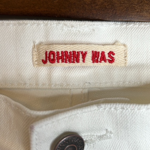 Johnny Was White Embroidered The Cropped Baby Boot Jean Size 31 - Picture 10 of 13